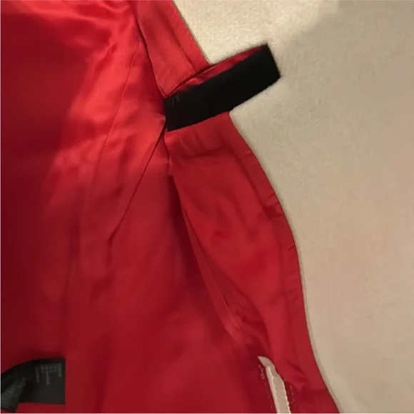 ✨ NWT H&M Asymmetrical Cream Moto Jacket | Red Lining | Size 4 - Picture 6 of 6